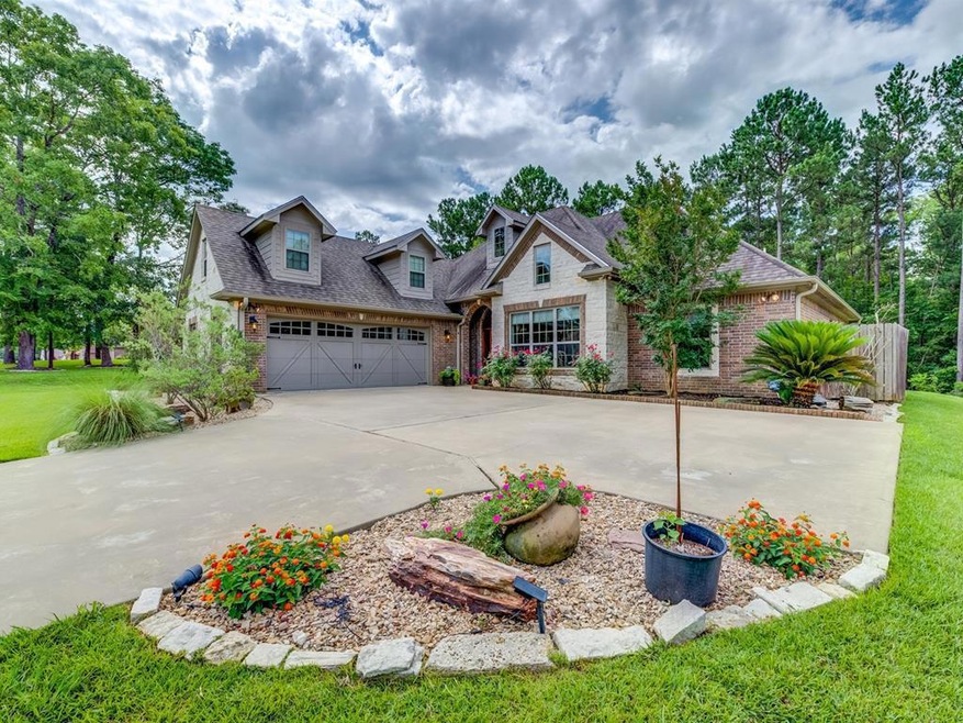 305 Hunters Glen Dr, Lufkin, TX 75904 - photo 1