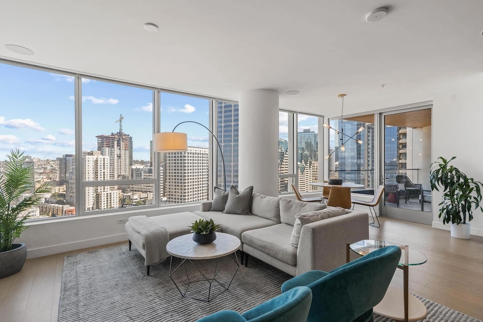 Pacific Gate unit 2206, San Diego, CA 92101 - photo 1