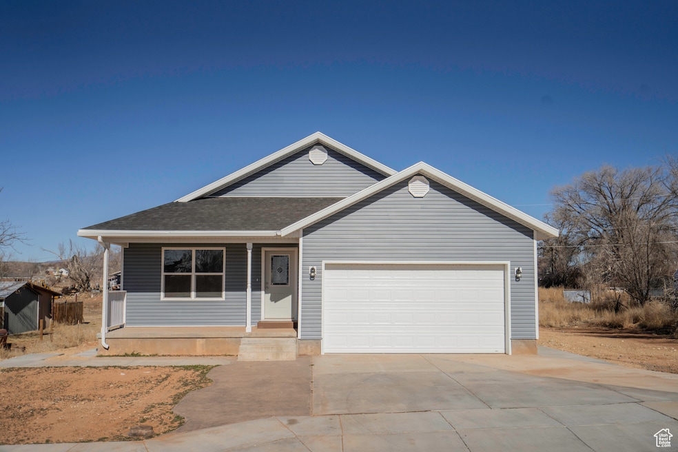 352 W 500 S, Blanding, UT 84511 - photo 1