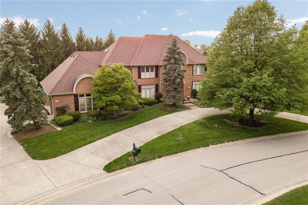 10518 Tremont Ln, Fishers, IN 46037 - photo 1