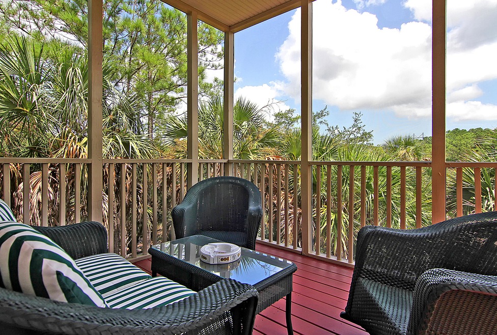 Screened in porch