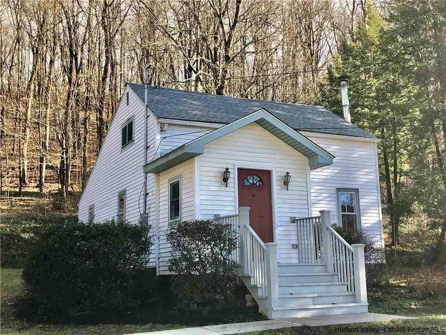 1082 Plains Rd, Wallkill, NY 12589 - photo 1