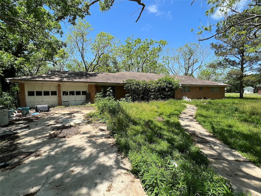 1570 County Road 797, Brazoria, TX 77422 - photo 1