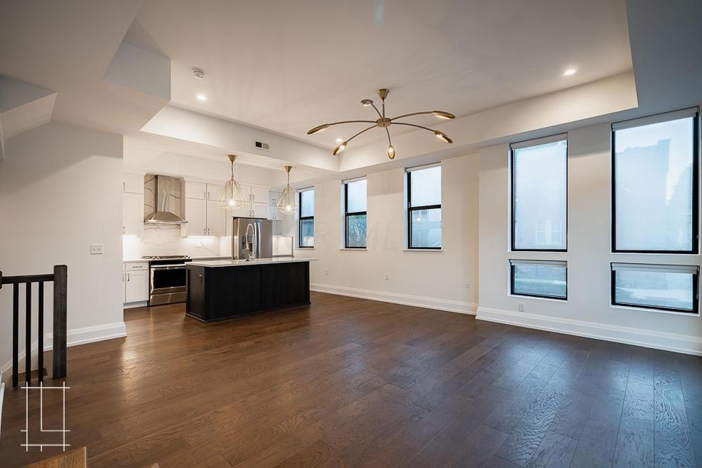 175 Detroit Ave, Columbus, OH 43201 - photo 1