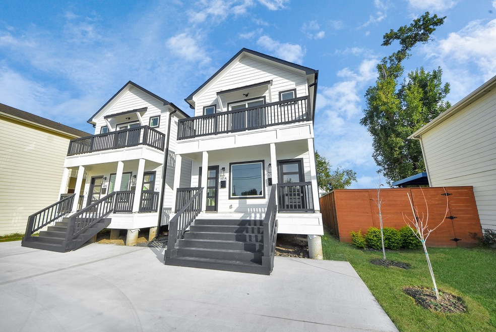 611 E 39th St unit B, Houston, TX 77022 - photo 1