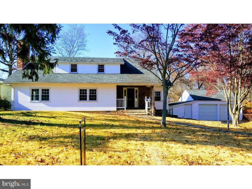 211 S Columbia St, Woodbury, NJ 08096 - photo 1