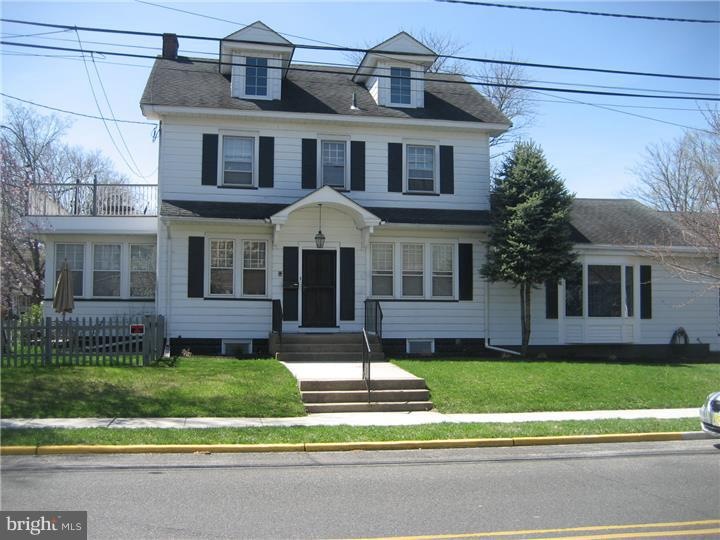 107 W Centre St, Woodbury, NJ 08096 - photo 1
