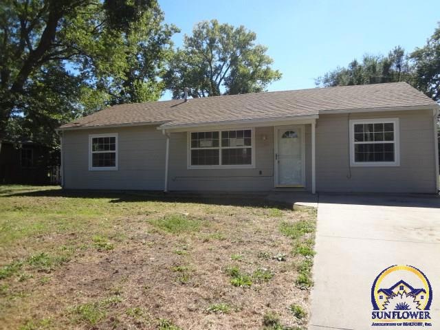 1213 SW Armagh St, Topeka, KS 66611 - photo 1