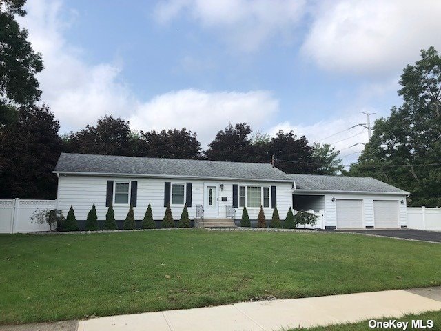 2950 Maine Ave, Medford, NY 11763 - photo 1