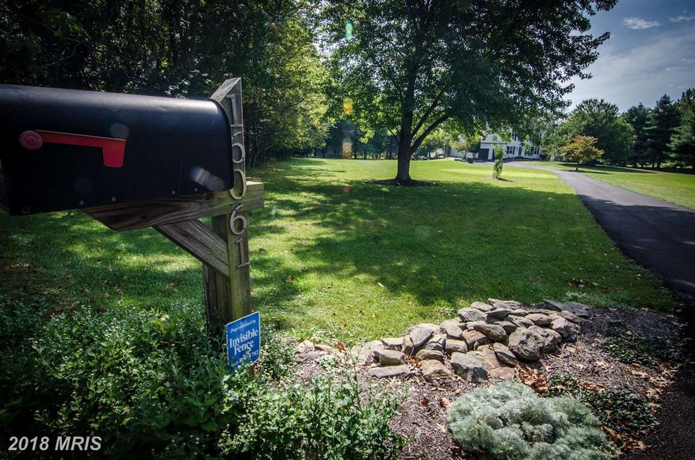 16061 Folkstone Ct, Purcellville, VA 20132 - photo 1