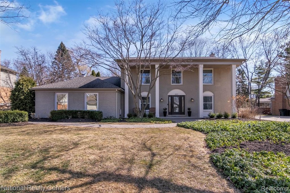 Welcome to 4607 Pine Village Drive!