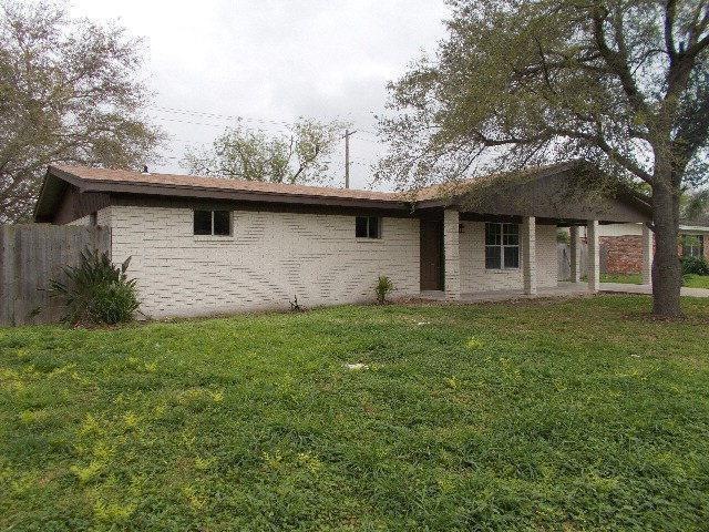 1113 W 4th St, Weslaco, TX 78596 - photo 1