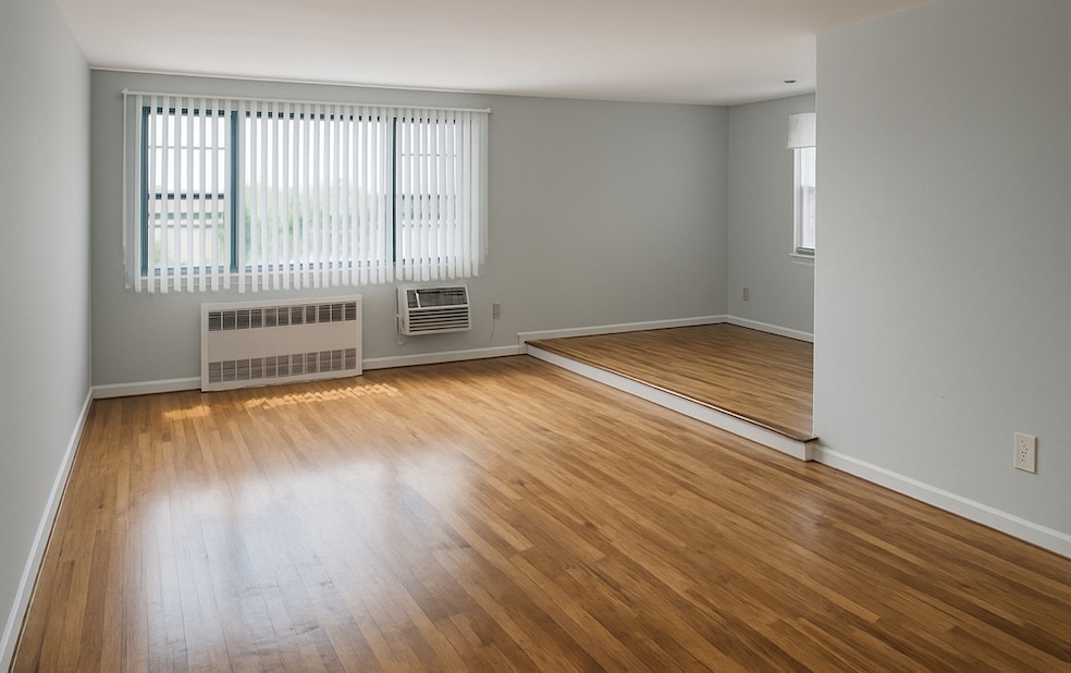 210 Atlantic Ave unit B2G, Lynbrook, NY 11563 - photo 1