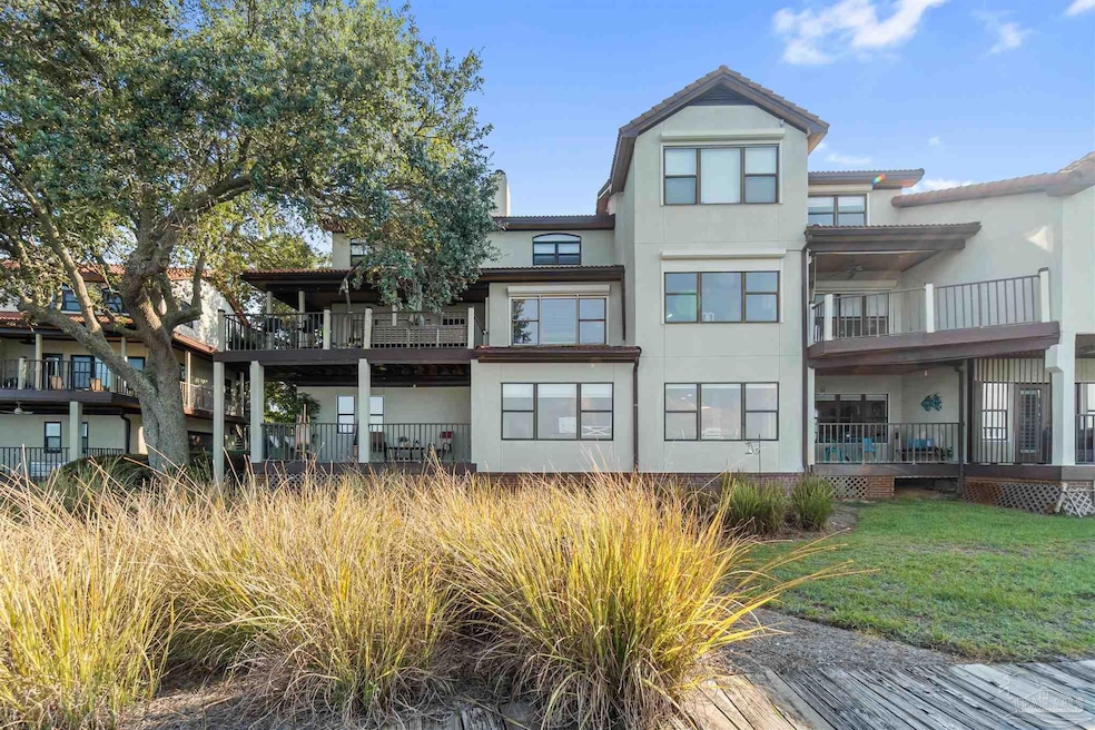 For Sale $699,900 • Co-Listing Agent