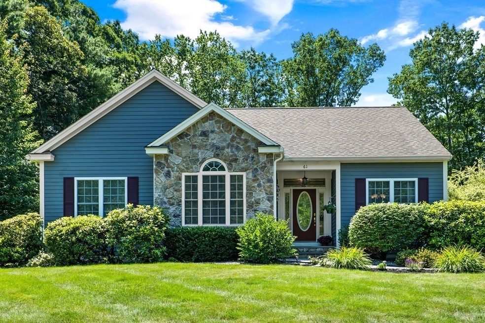 61 Shannon Way, Lancaster, MA 01523 - photo 1