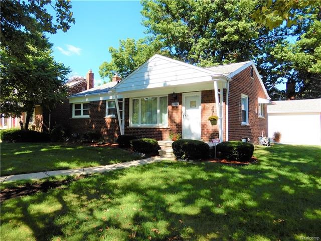 VERY CLEAN 3 BEDROOM BRICK RANCH