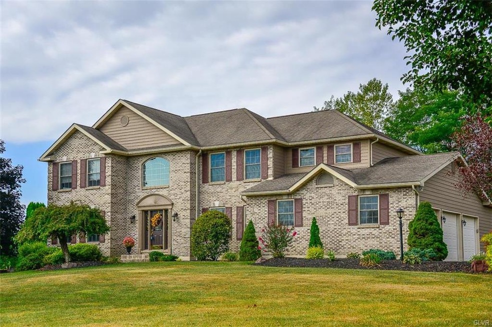 1147 Jacobsburg Rd, Wind Gap, PA 18091 - photo 1