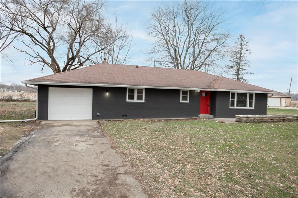 120 E 75th St, Anderson, IN 46013 - photo 1