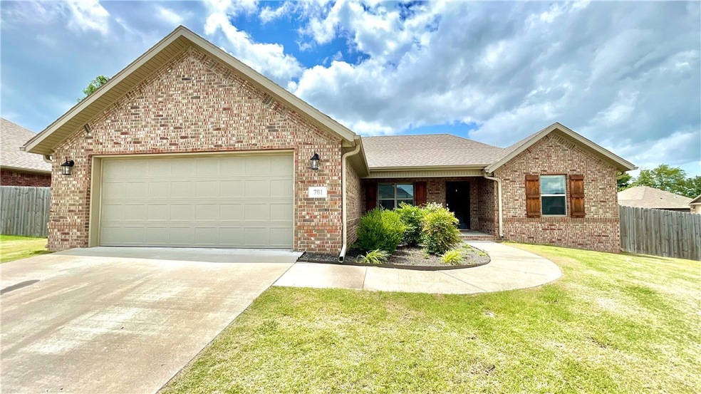 761 Captain Reid Ln, Prairie Grove, AR 72753 - photo 1