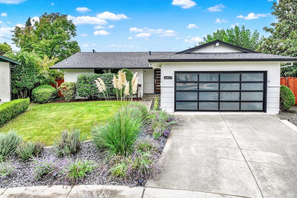 For Sale $949,000 • Co-Listing Agent