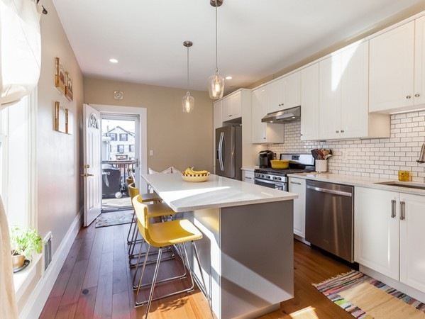 50 Florence St unit 2, Somerville, MA 02145 - photo 1