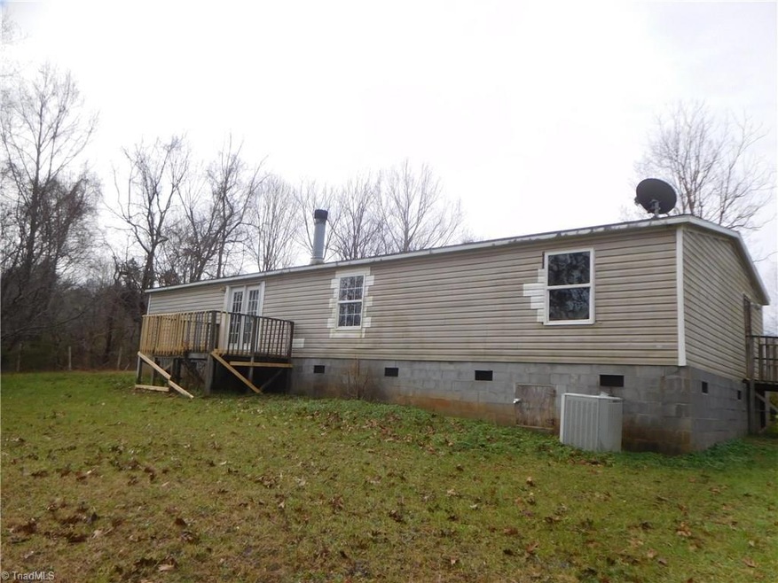 4011 Oak Tree Rd, Asheboro, NC 27205 - photo 1