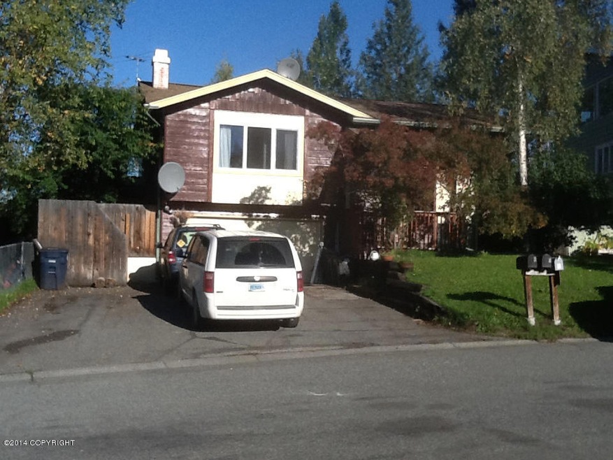3 plex exterior