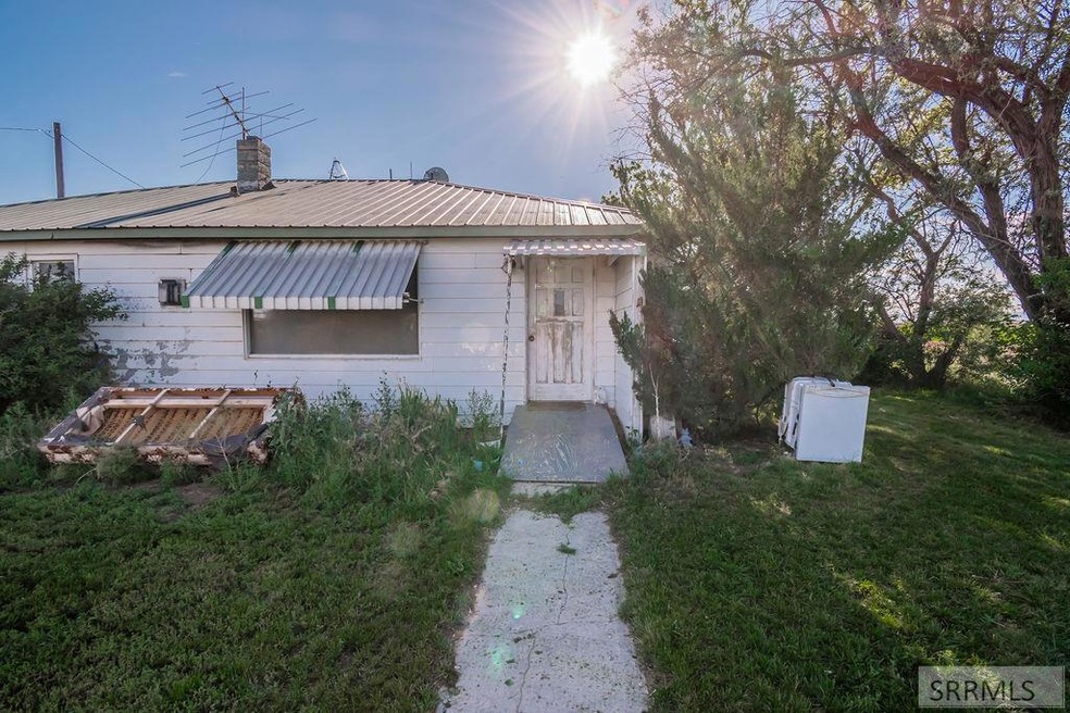 225 N 1600 W, Blackfoot, ID 83221 - photo 1