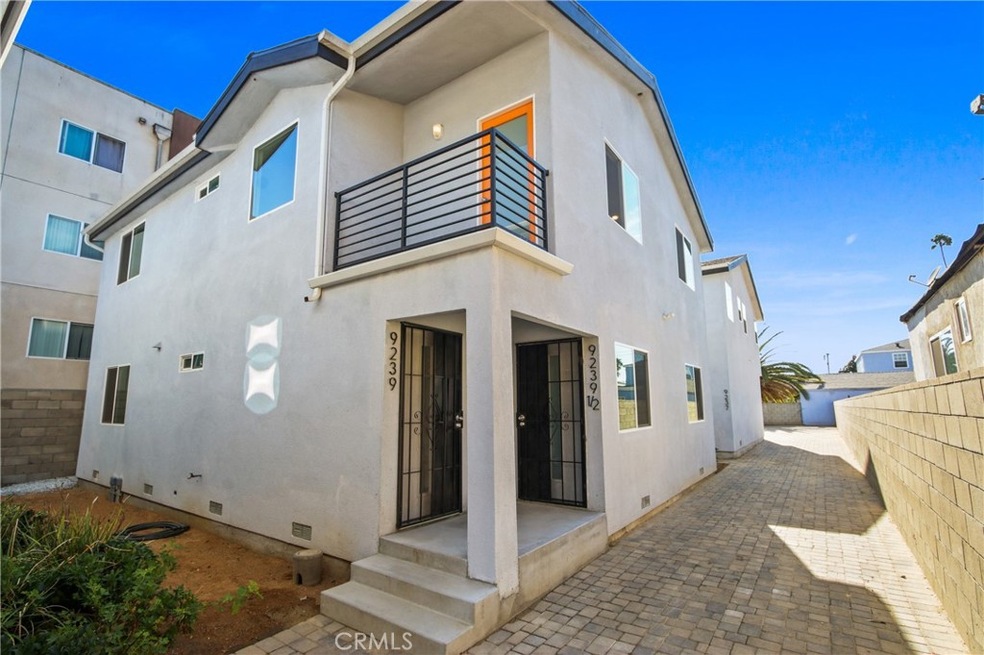 9241 1/2 Firth Blvd unit 1/2, Los Angeles, CA 90002 - photo 1