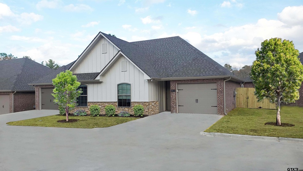 5905 Eagles Nest Blvd unit 704, Tyler, TX 75703 - photo 1