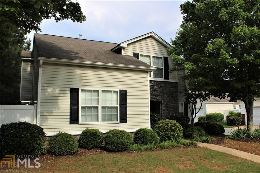 W W Oaks Place unit 26A, Woodstock, GA 30188 - photo 1