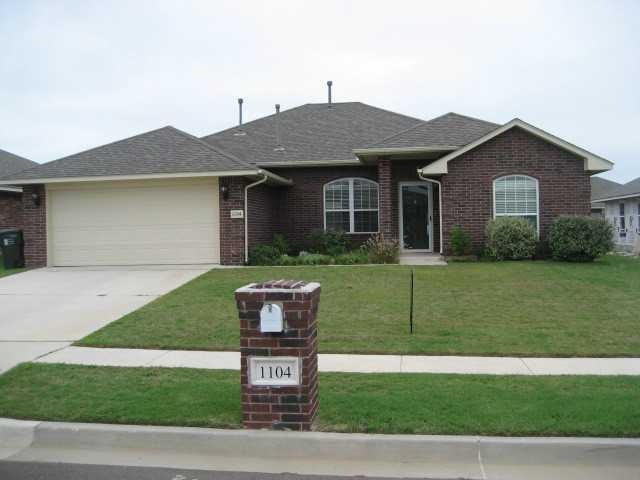 1104 Falco Concolor Dr, Norman, OK 73072 - photo 1
