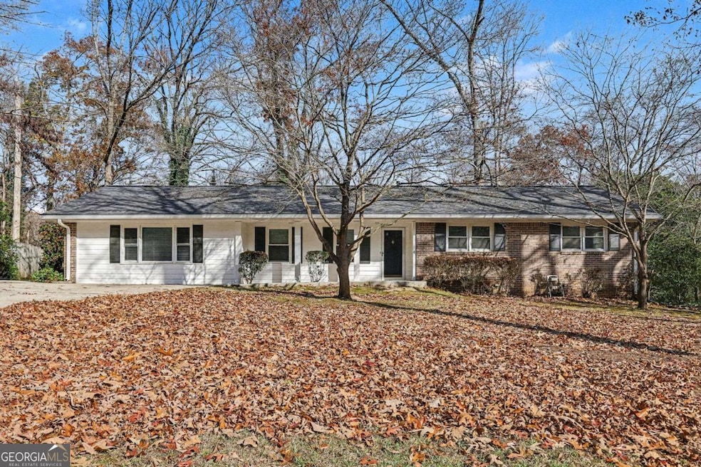 558 Dorsey Cir SW unit 3, Lilburn, GA 30047 - photo 1