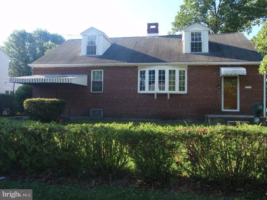 410 W Providence Rd, Aldan, PA 19018 - photo 1