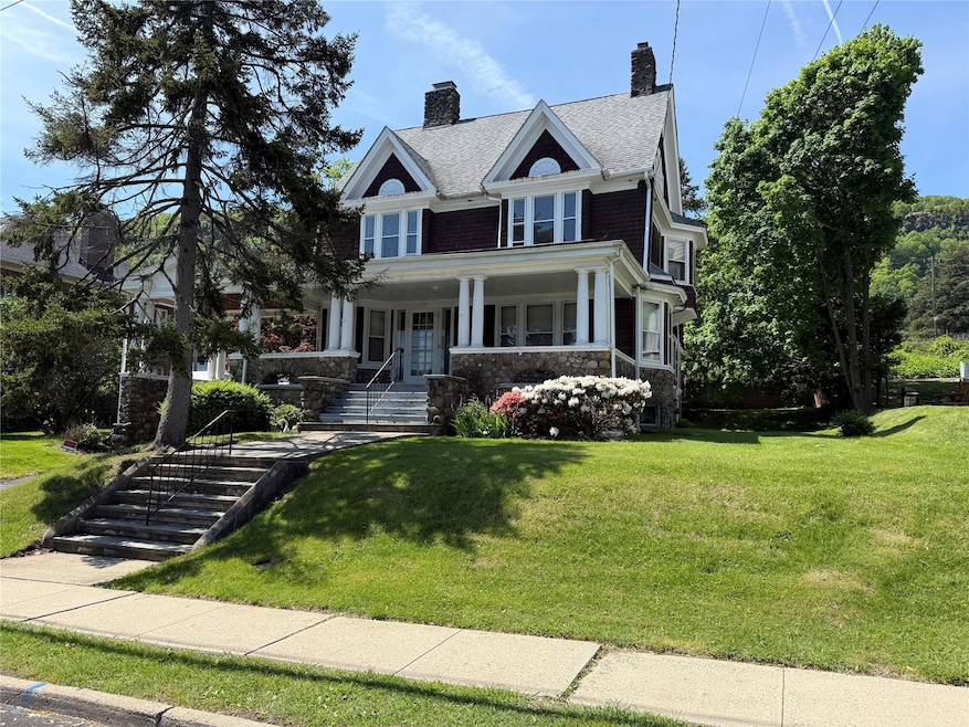 Sold $590,000 • Co-Listing Agent