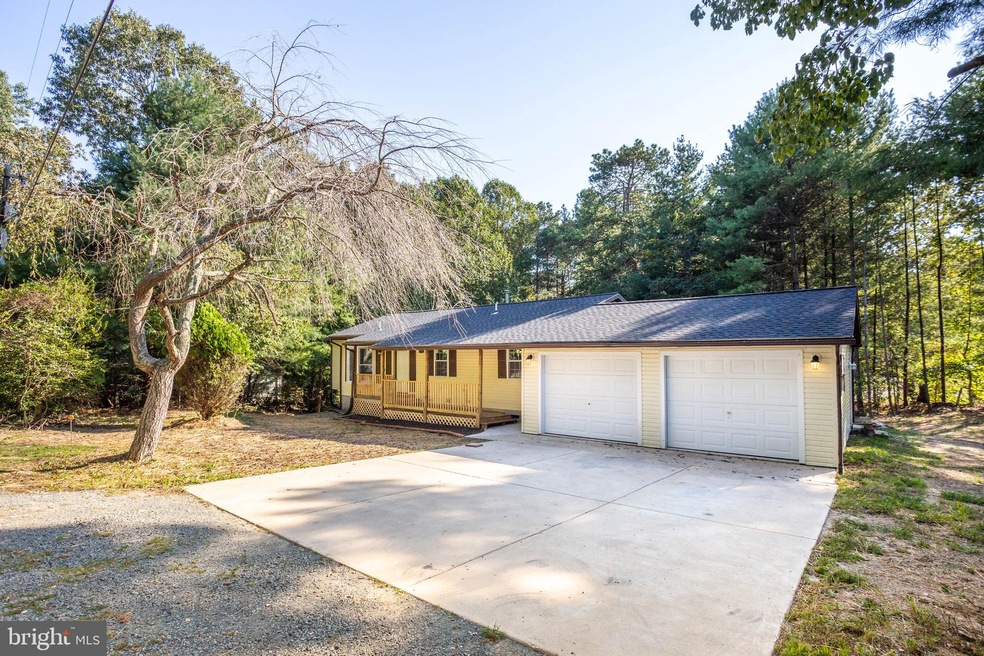 379 Canyon Ct, Lusby, MD 20657 - photo 1