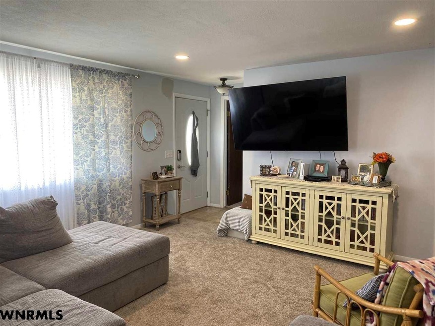 1715 E 29th St, Scottsbluff, NE 69361 - photo 1