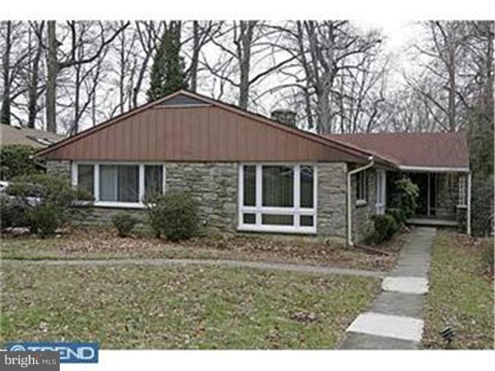 208 Farwood Rd, Wynnewood, PA 19096 - photo 1