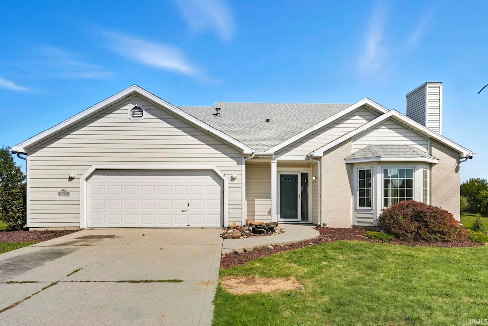 9208 Olmston Dr, Fort Wayne, IN 46825 - photo 1