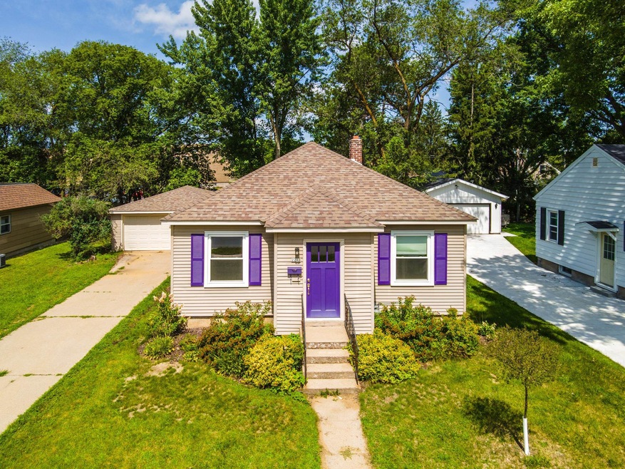 2240 4th Ave, Stevens Point, WI 54481 - photo 1