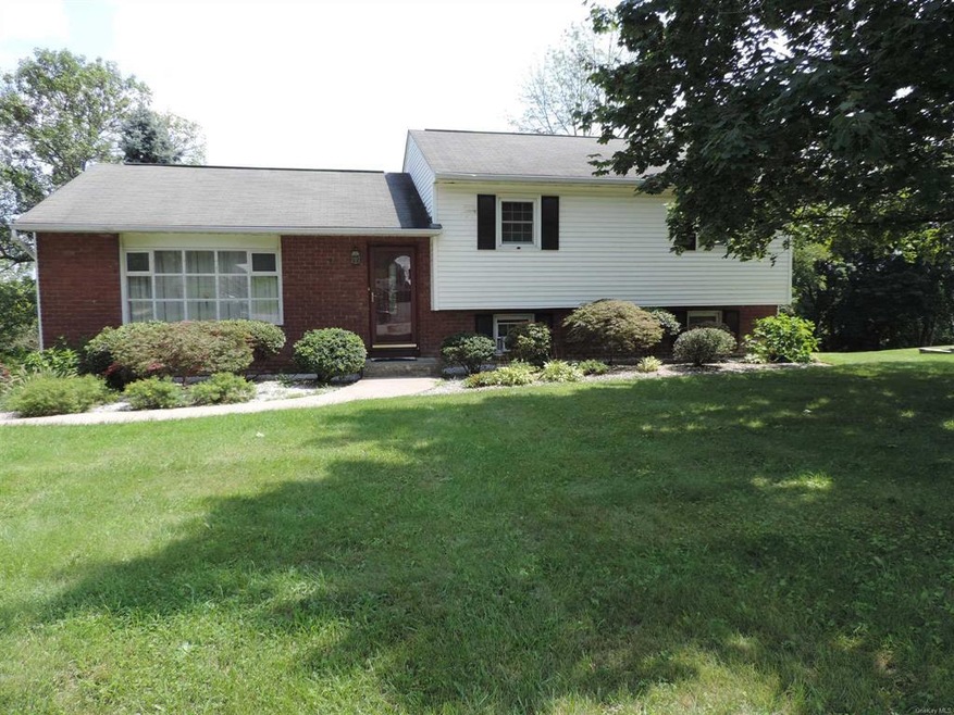 15 Carroll Dr, Wappingers Falls, NY 12590 - photo 1