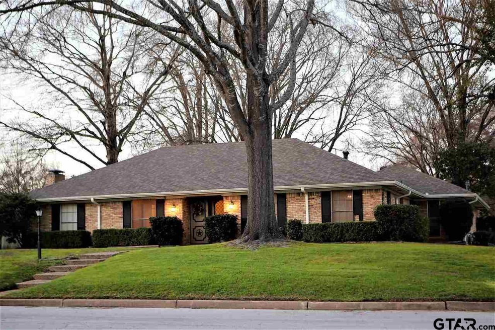 328 328 Glen Cove Cir, Tyler, TX 75701 - photo 1