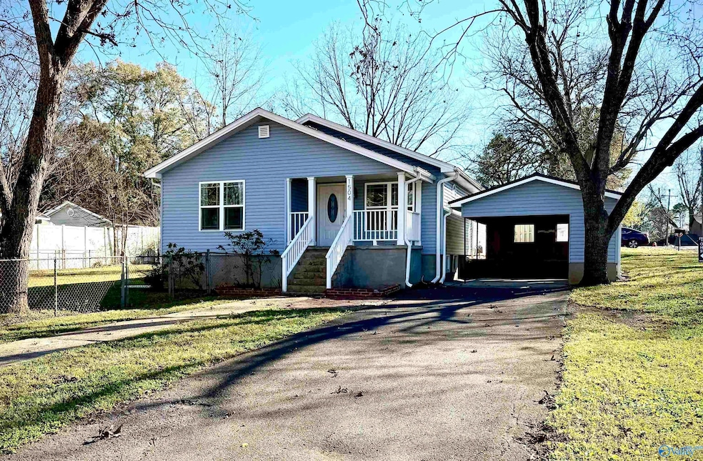 1504 Humes Ave NE, Huntsville, AL 35801 - photo 1
