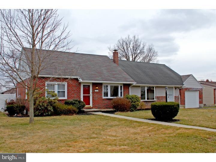 1022 Whitner Rd, Reading, PA 19605 - photo 1