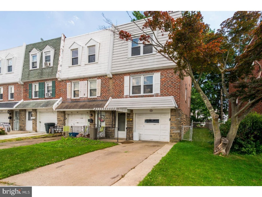 75 Suburban Ln, Upper Darby, PA 19082 - photo 1