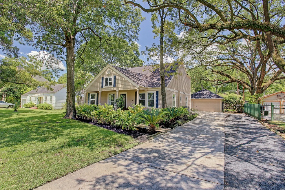 236 W 30th St, Houston, TX 77018 - photo 1