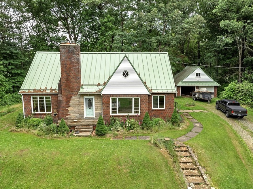 5572 Sandy Lake Polk Rd, Sandy Lake, PA 16145