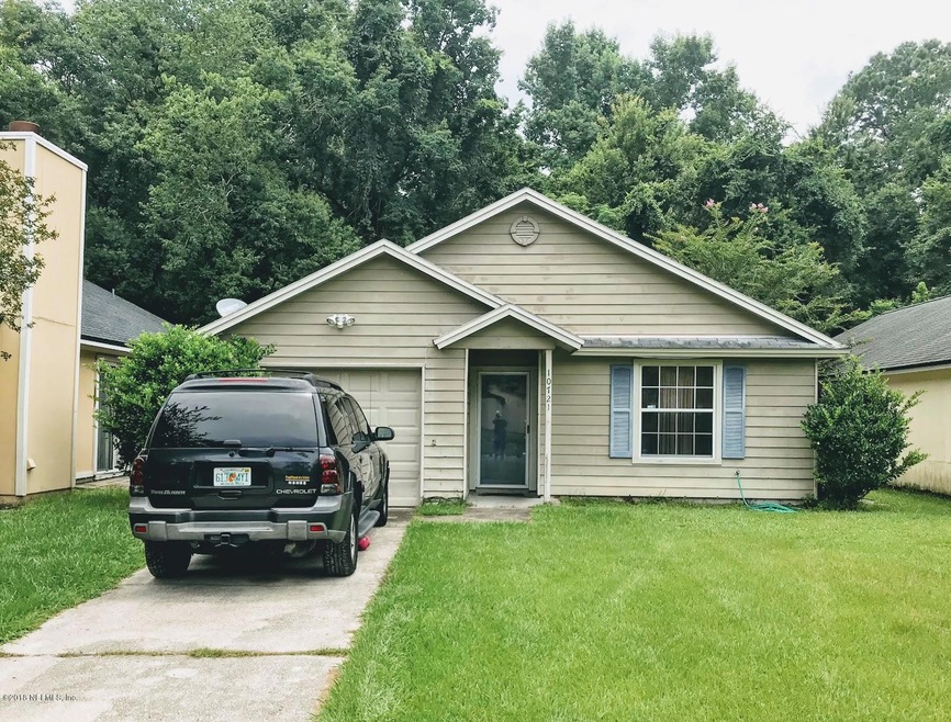 10721 Meadowlea Dr, Jacksonville, FL 32218 - photo 1