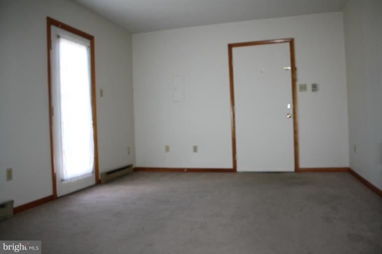 222 N Washington St unit 7, Berkeley Springs, WV 25411 - photo 1