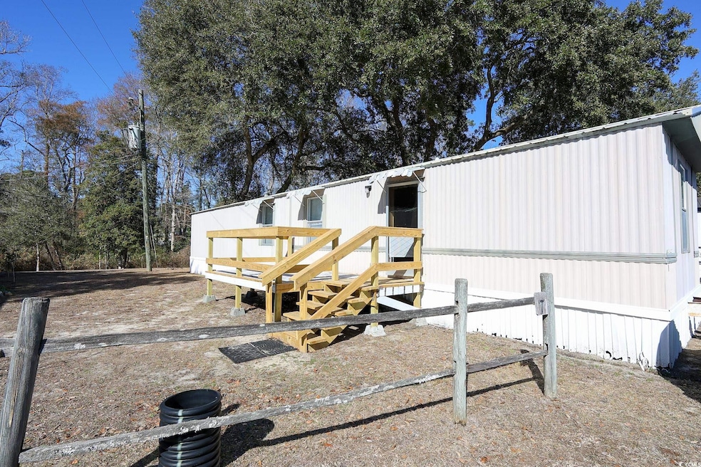 View of manufactured / mobile home